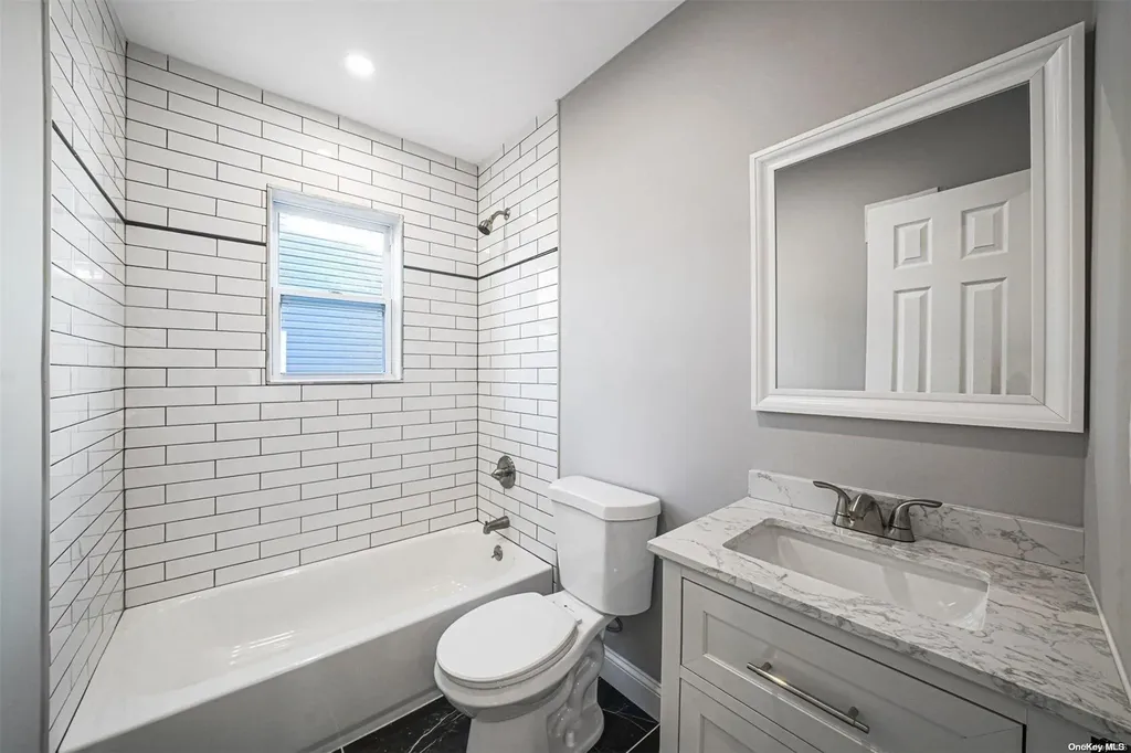 95 E Roosevelt Avenue Roosevelt NY 11575