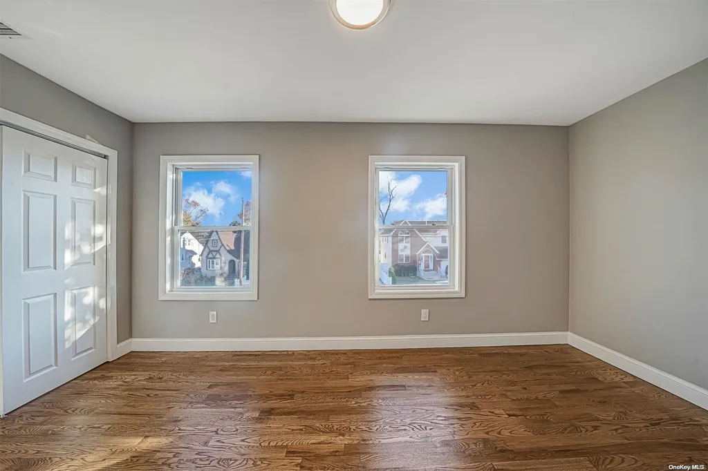 95 E Roosevelt Avenue Roosevelt NY 11575