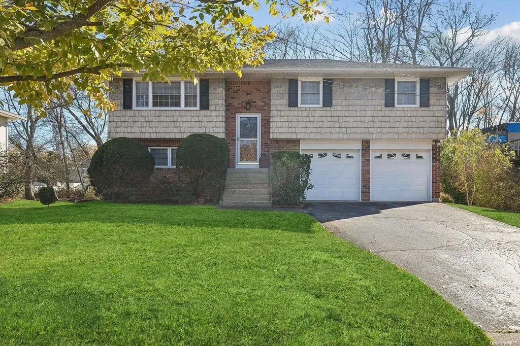 9 North Avenue Smithtown NY 11787