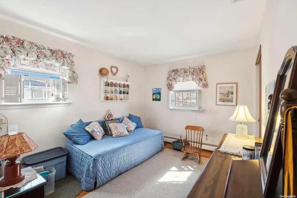 9 North Avenue Smithtown NY 11787
