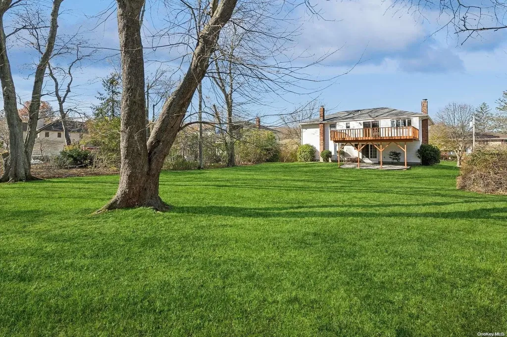 9 North Avenue Smithtown NY 11787
