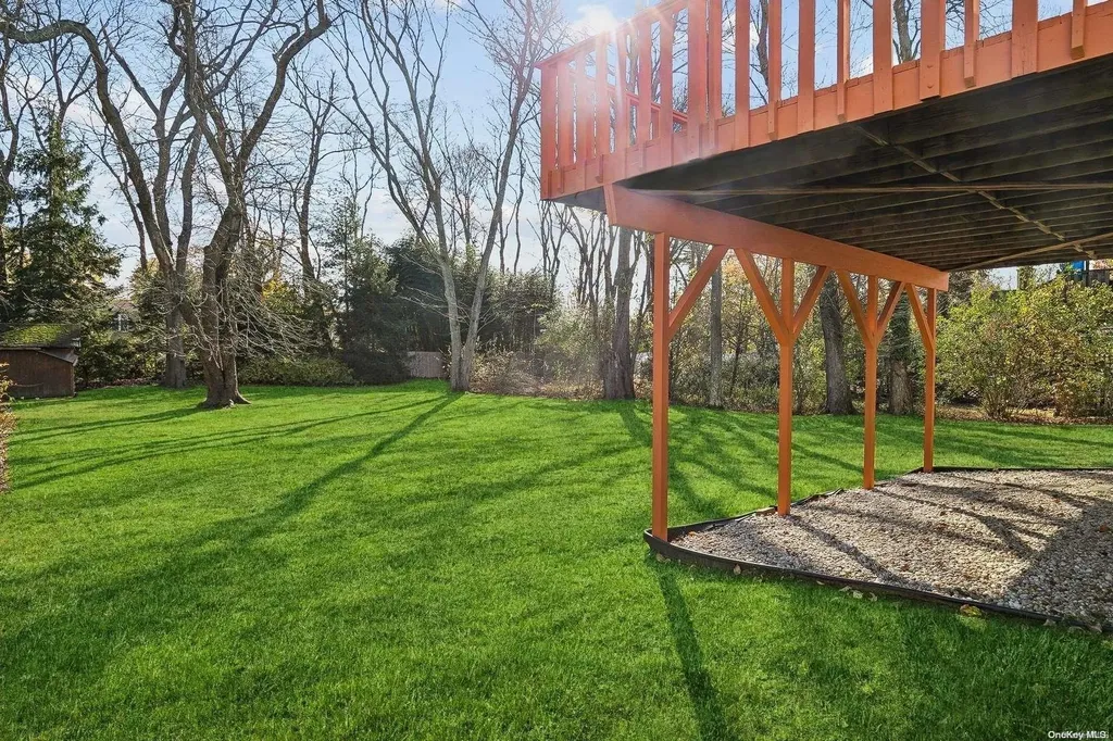 9 North Avenue Smithtown NY 11787