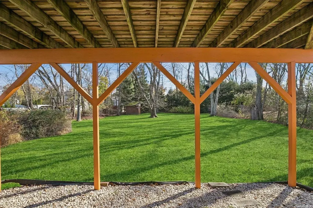 9 North Avenue Smithtown NY 11787