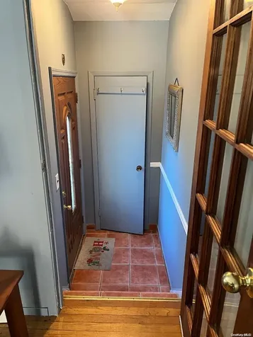 72 E June Street Lindenhurst NY 11757