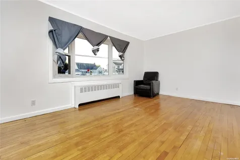 521 18th Street West Babylon NY 11704