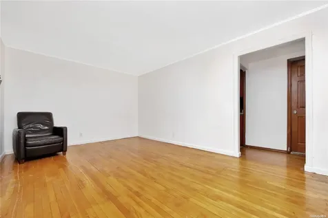 521 18th Street West Babylon NY 11704