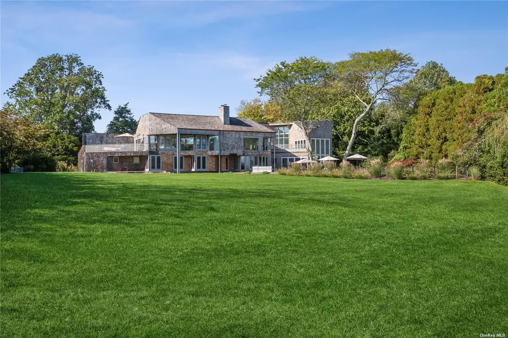 33 Ocean Avenue East Hampton NY 11937