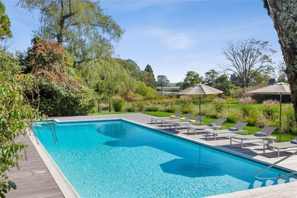 33 Ocean Avenue East Hampton NY 11937