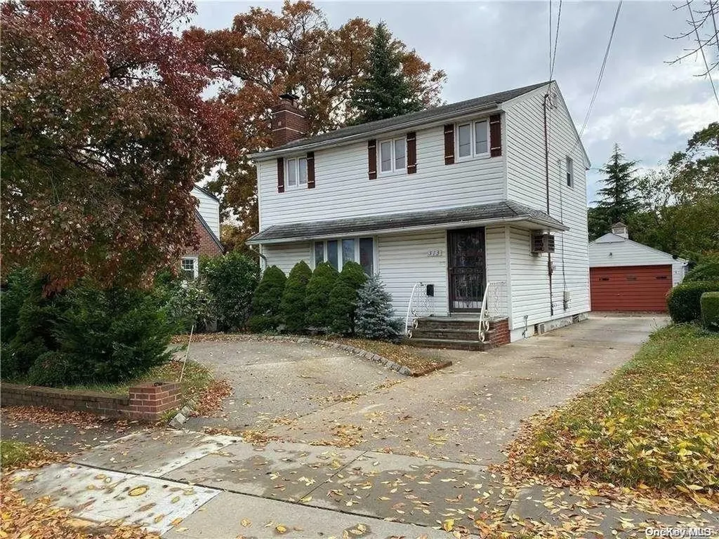 313 Emerson Place Valley Stream NY 11580