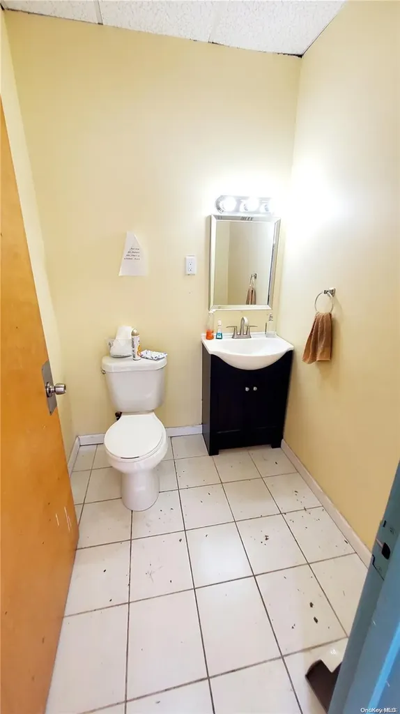 55 Broadway Hicksville NY 11801
