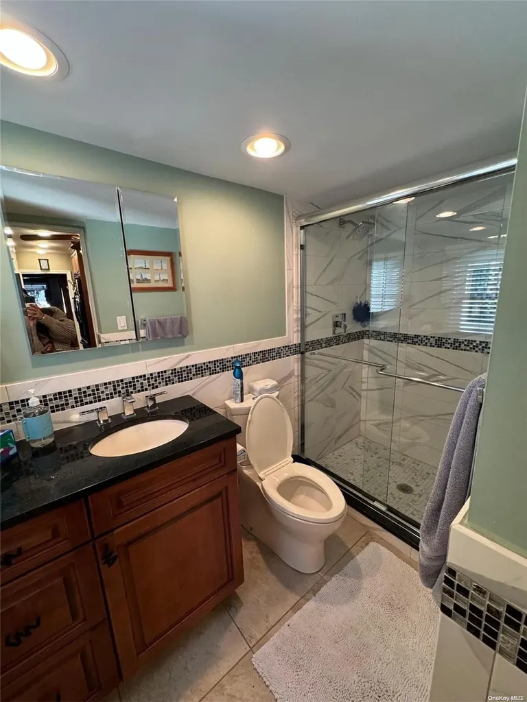 255 Spring Street Lawrence NY 11559