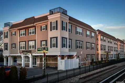 148 South Front Street Farmingdale NY 11735
