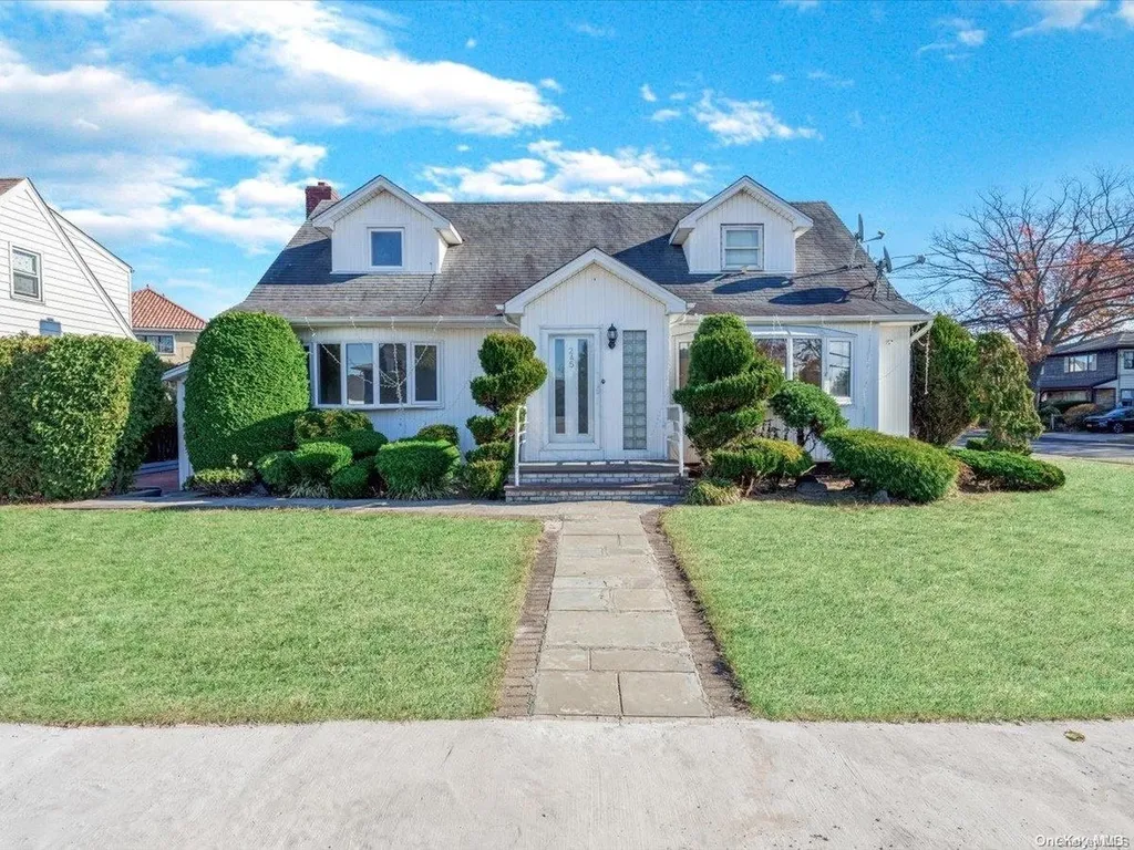 245 Rockaway Parkway Valley Stream NY 11580