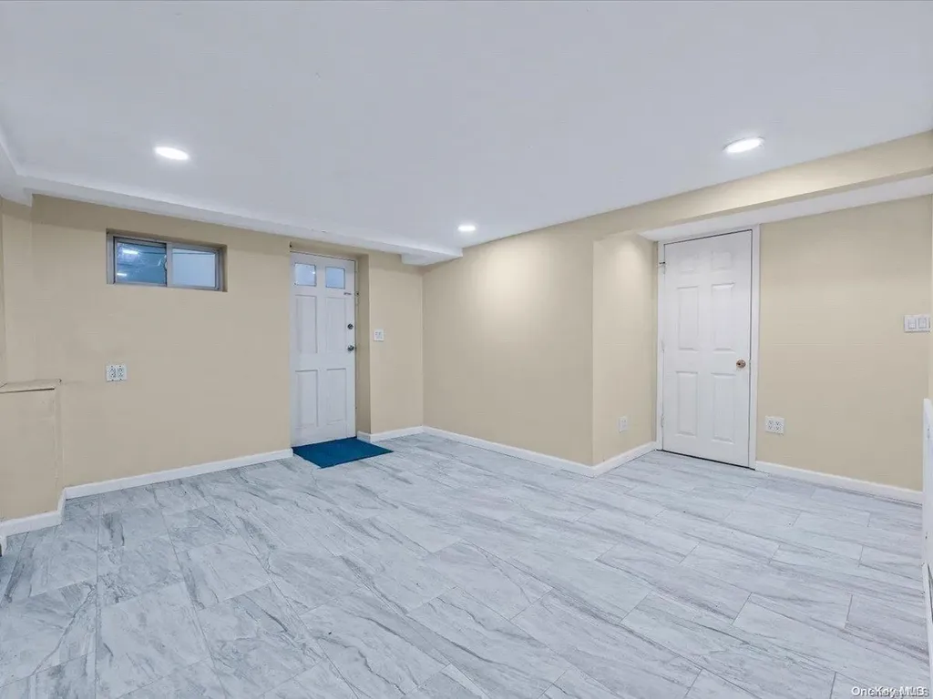 245 Rockaway Parkway Valley Stream NY 11580