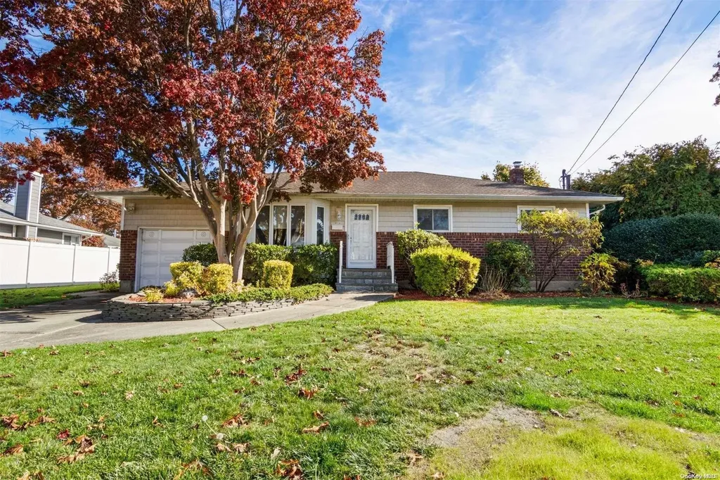 599 Saint George Avenue Babylon NY 11703