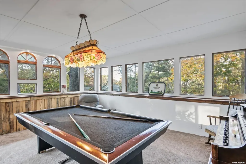 17 Overhill Road Shoreham NY 11786