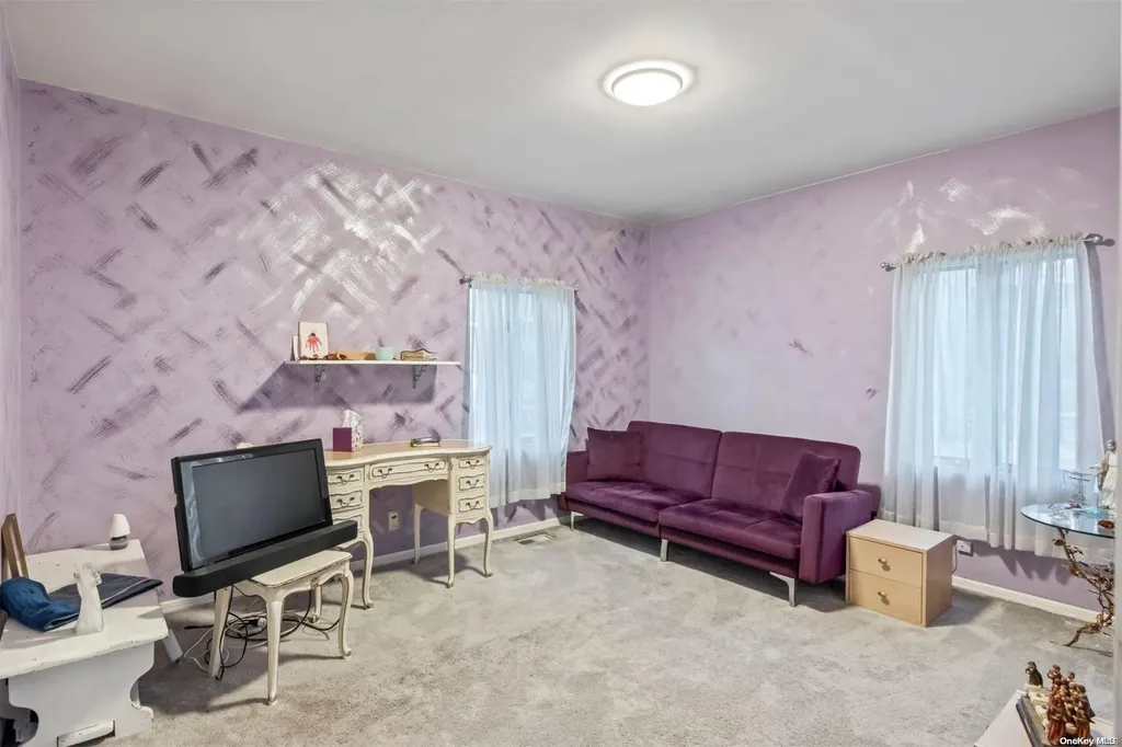 17 Overhill Road Shoreham NY 11786