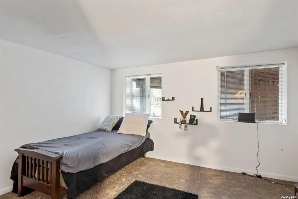 17 Overhill Road Shoreham NY 11786