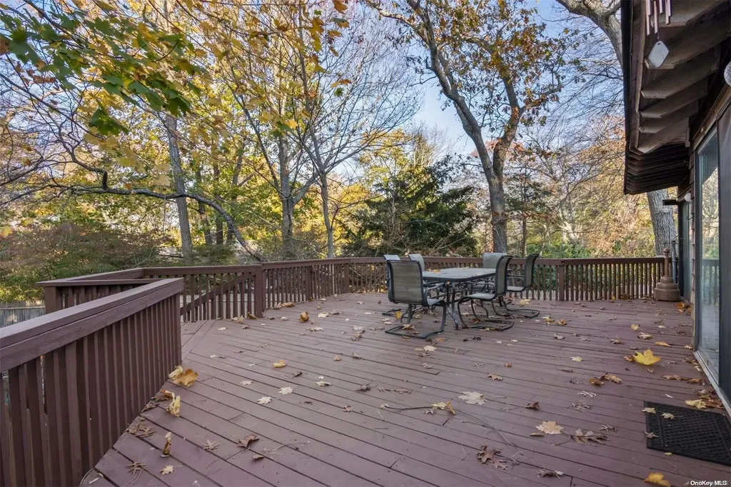 17 Overhill Road Shoreham NY 11786