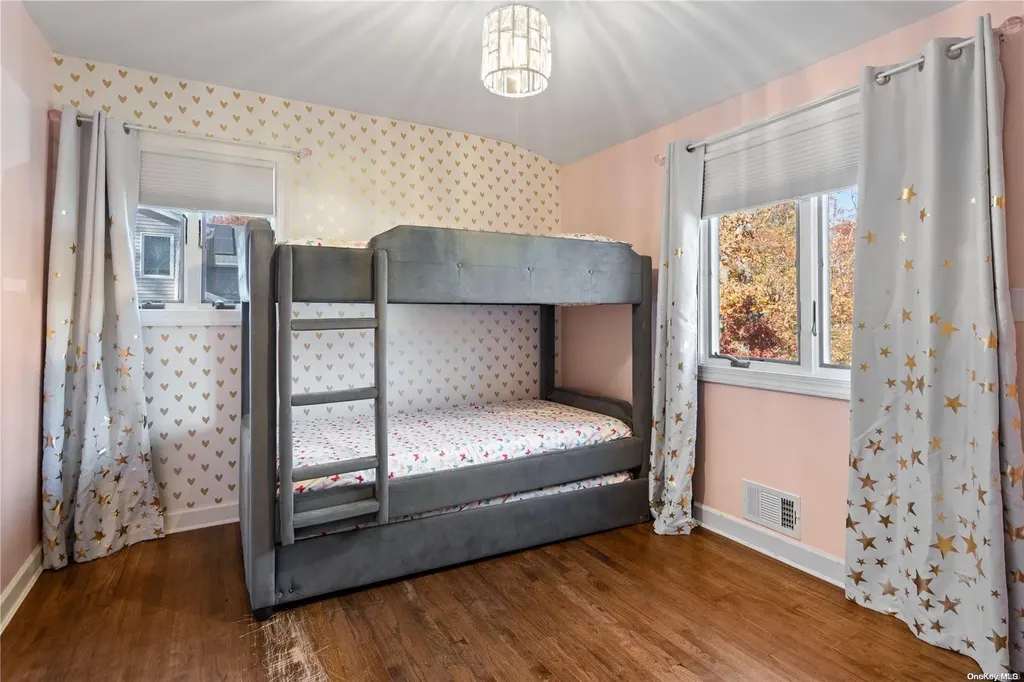 22 Ronde Drive Commack NY 11725