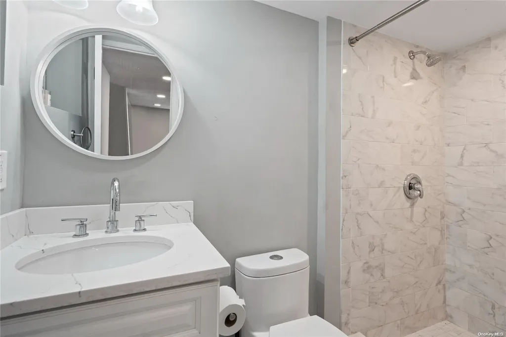 22 Ronde Drive Commack NY 11725