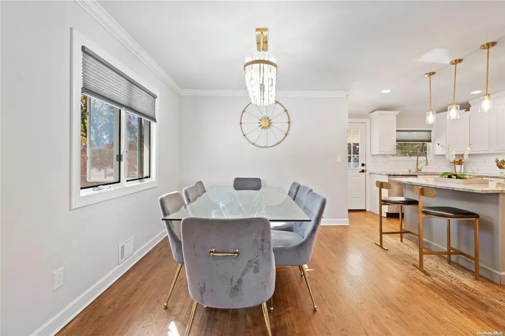 22 Ronde Drive Commack NY 11725
