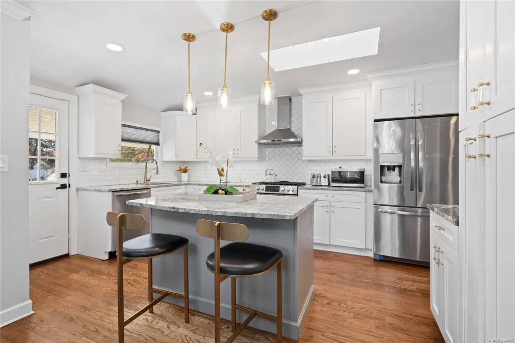 22 Ronde Drive Commack NY 11725