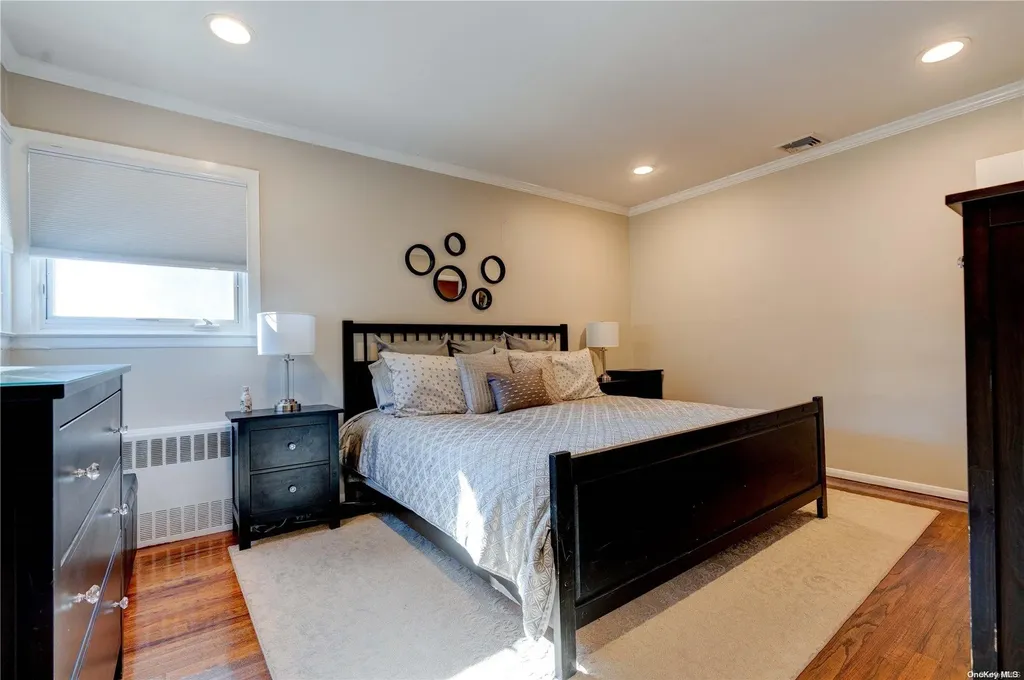 20 Gates Avenue Plainview NY 11803