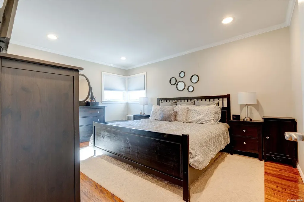 20 Gates Avenue Plainview NY 11803
