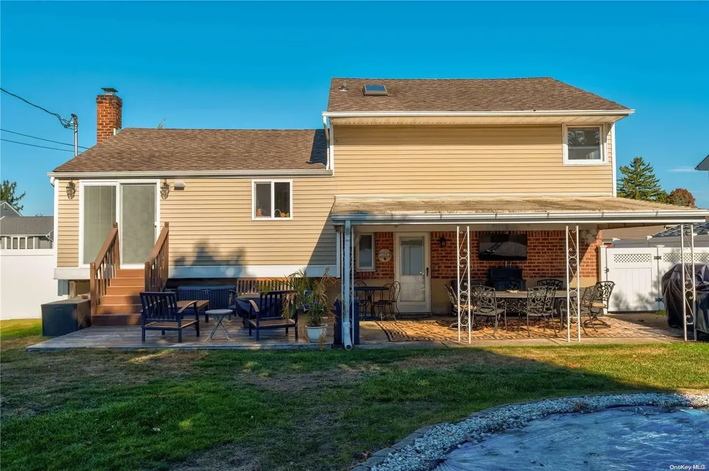 20 Gates Avenue Plainview NY 11803