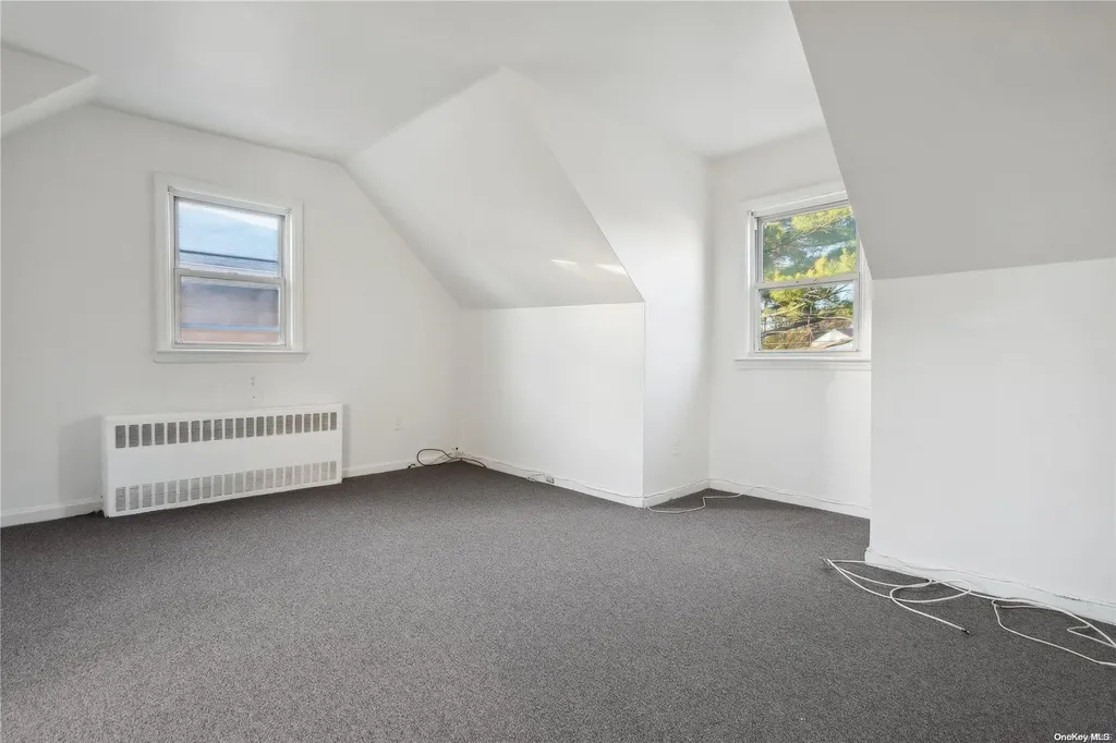 1379 E Street Elmont NY 11003