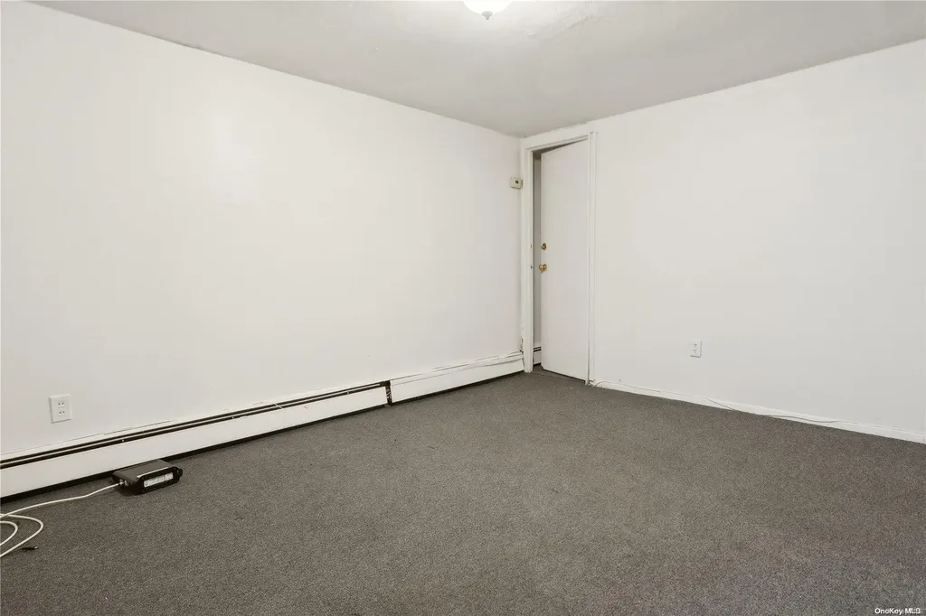 1379 E Street Elmont NY 11003