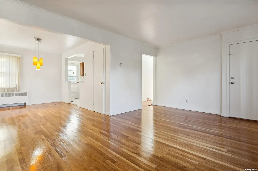 1379 E Street Elmont NY 11003
