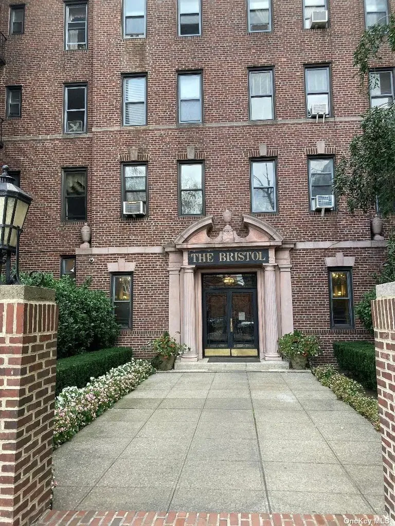 78-14 Austin Street Forest Hills NY 11375