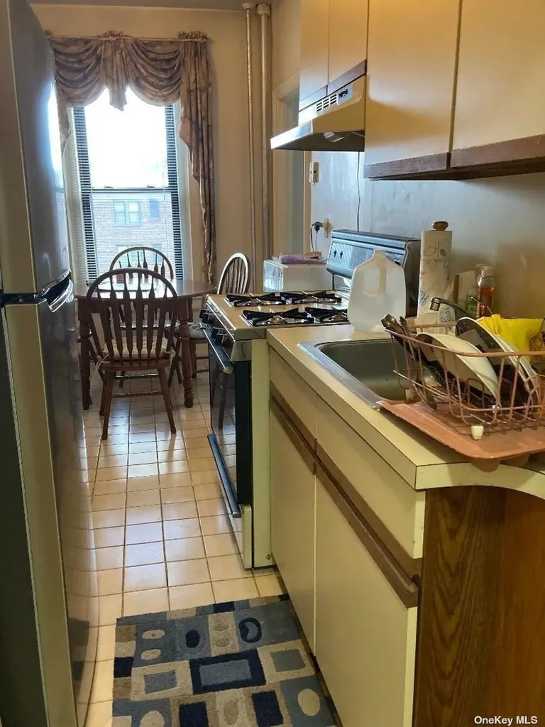 78-14 Austin Street Forest Hills NY 11375