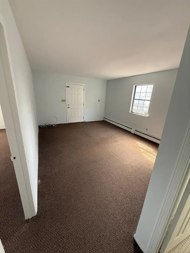 51 Manor Road Valley Stream NY 11580