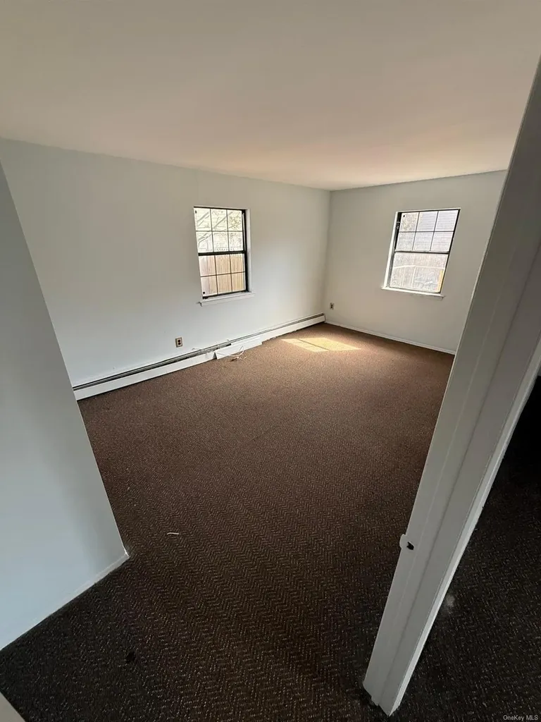 51 Manor Road Valley Stream NY 11580