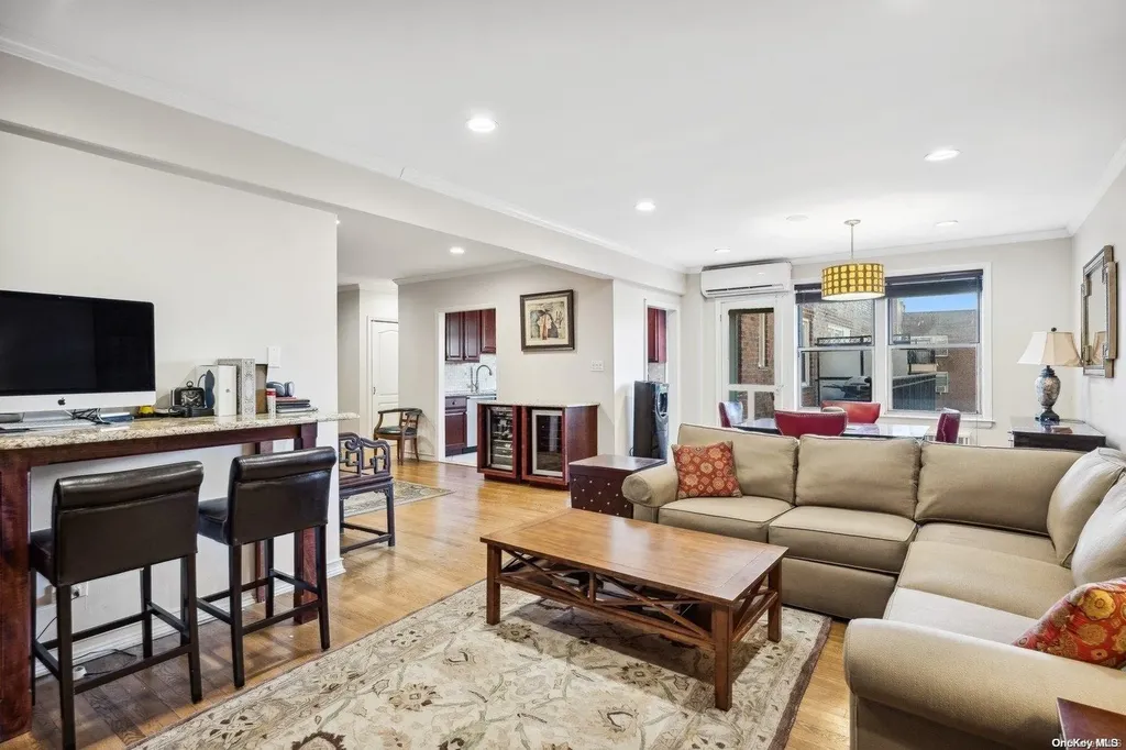 162-41 Powells Cove Boulevard Beechhurst NY 11357