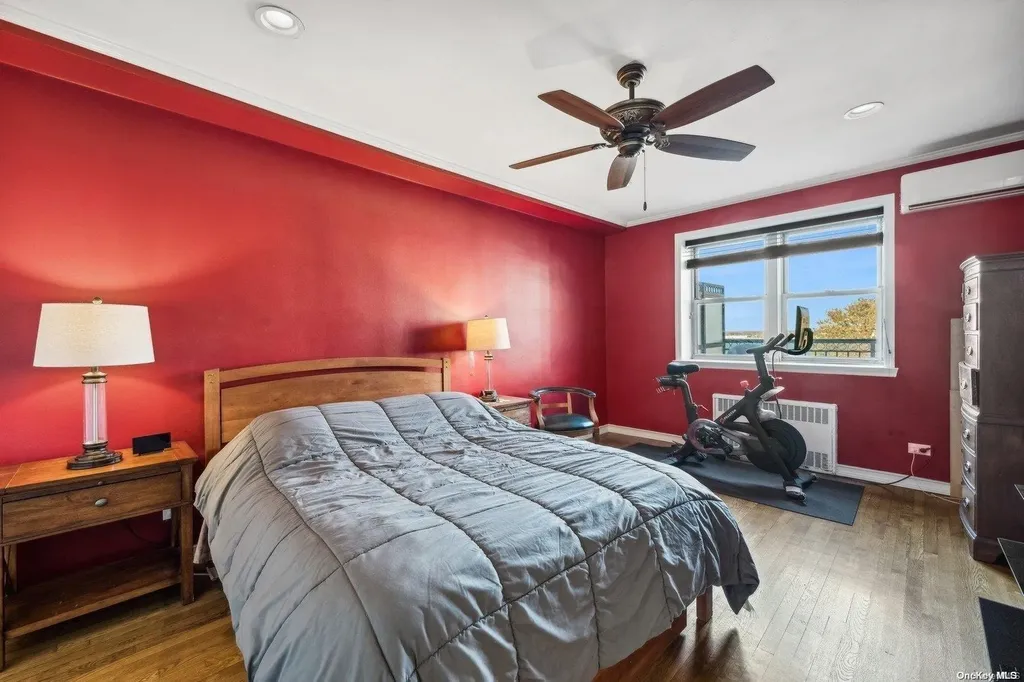 162-41 Powells Cove Boulevard Beechhurst NY 11357