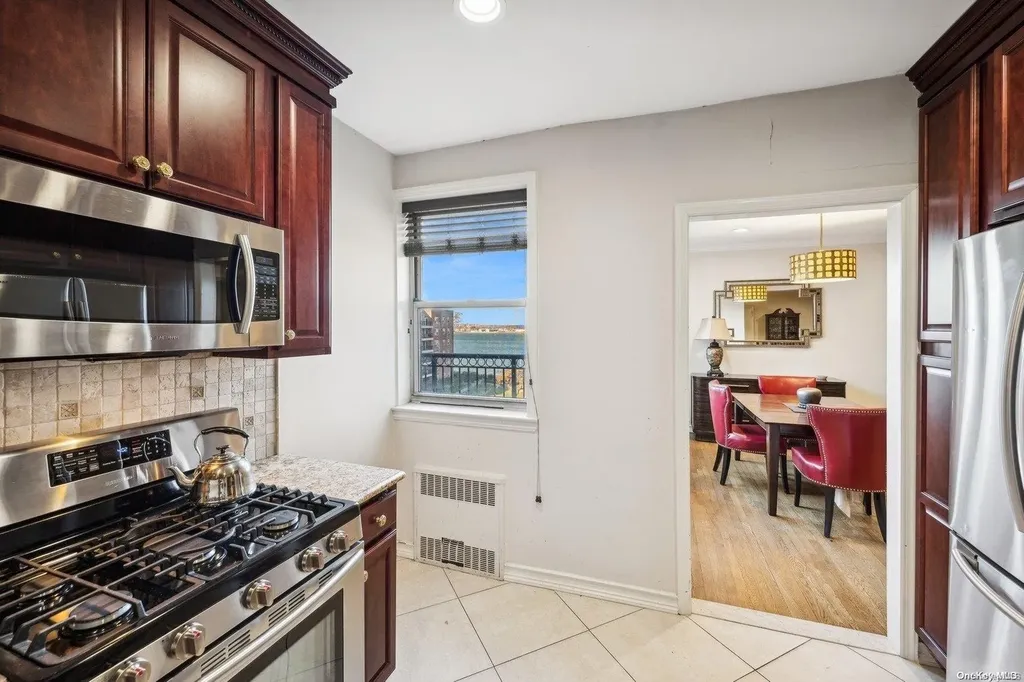 162-41 Powells Cove Boulevard Beechhurst NY 11357