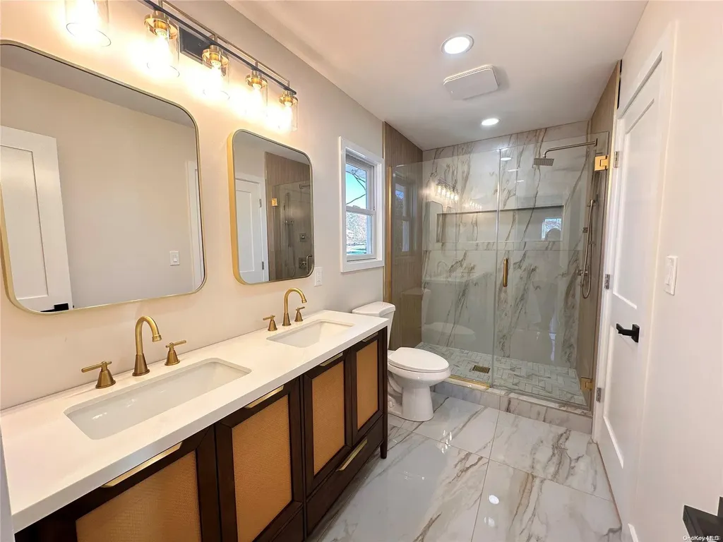 39 Rensselaer Drive Commack NY 11725