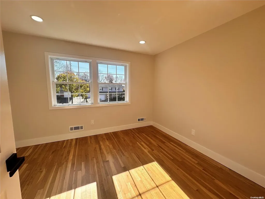 39 Rensselaer Drive Commack NY 11725