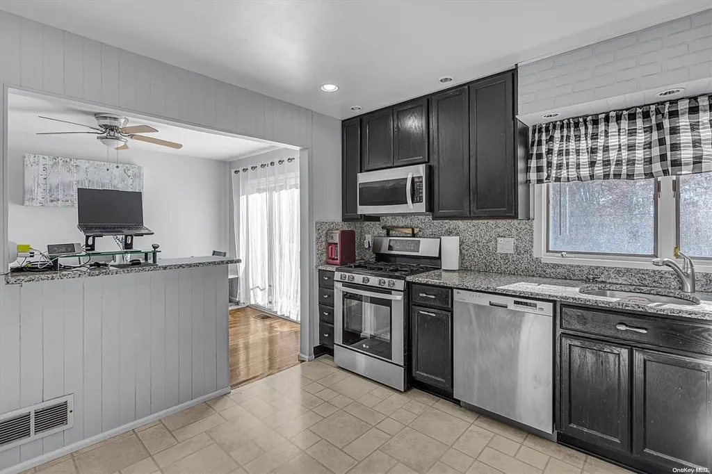 58 Rensselaer Drive Commack NY 11725