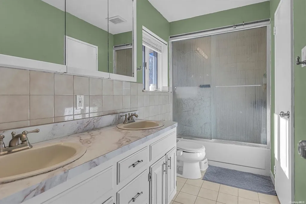 58 Rensselaer Drive Commack NY 11725