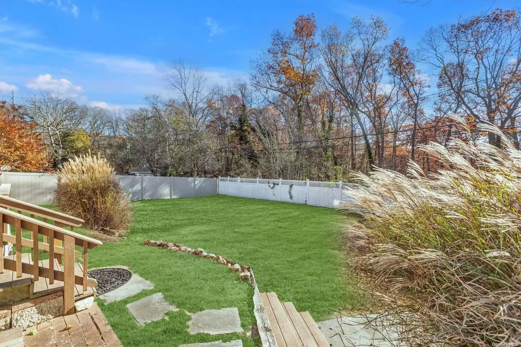 58 Rensselaer Drive Commack NY 11725