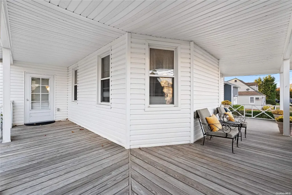 361 Horton Highway Mineola NY 11501