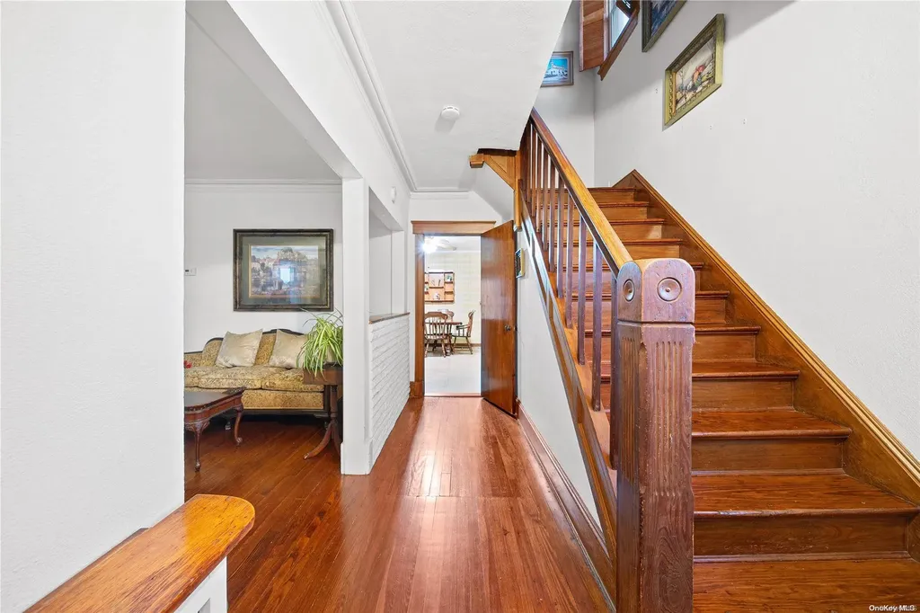 361 Horton Highway Mineola NY 11501