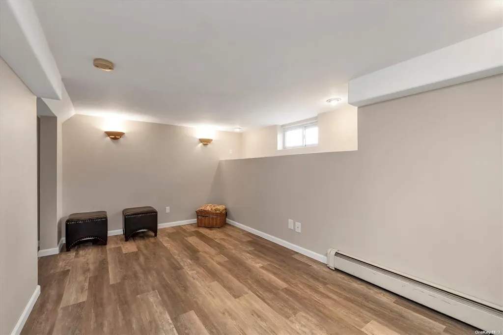 60 Peterson Place Lynbrook NY 11563