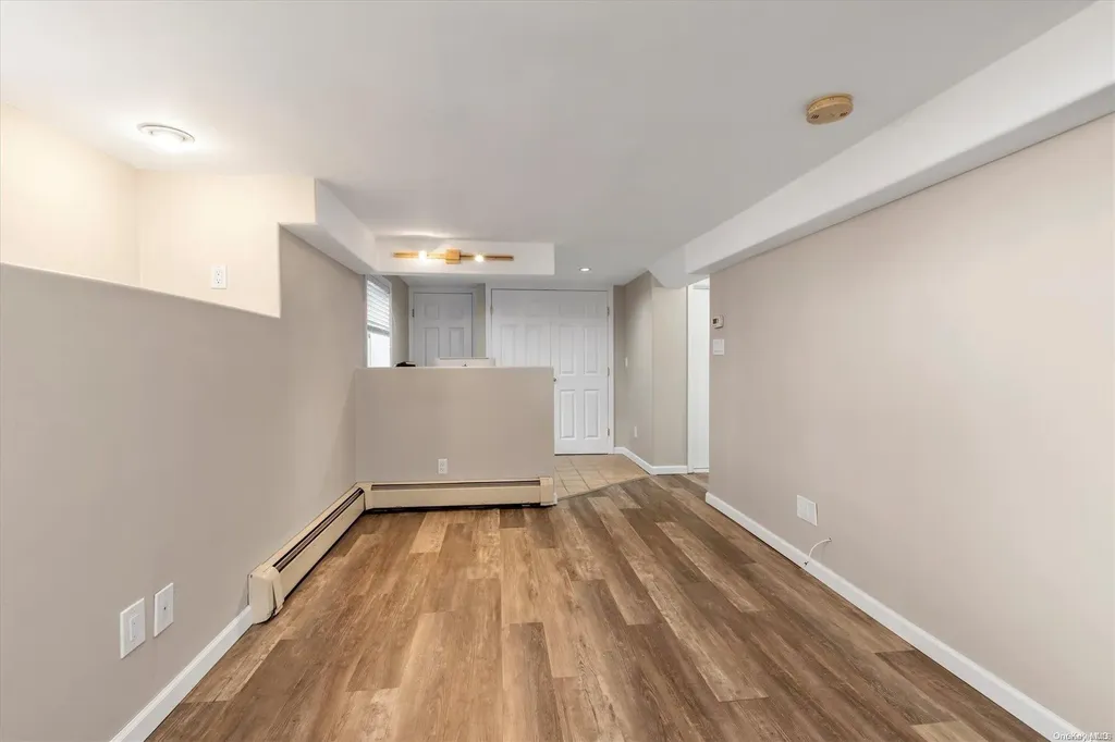 60 Peterson Place Lynbrook NY 11563
