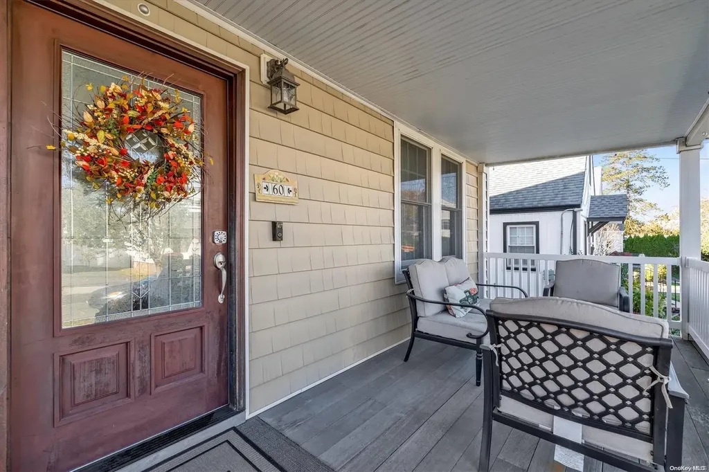 60 Peterson Place Lynbrook NY 11563